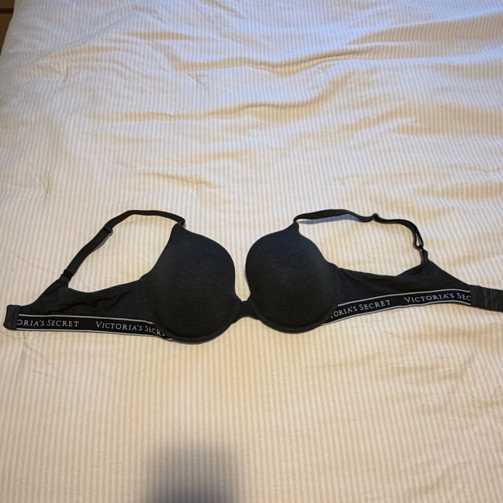 Victoria's Secret Women's Lightly Lined T-Shirt Bra